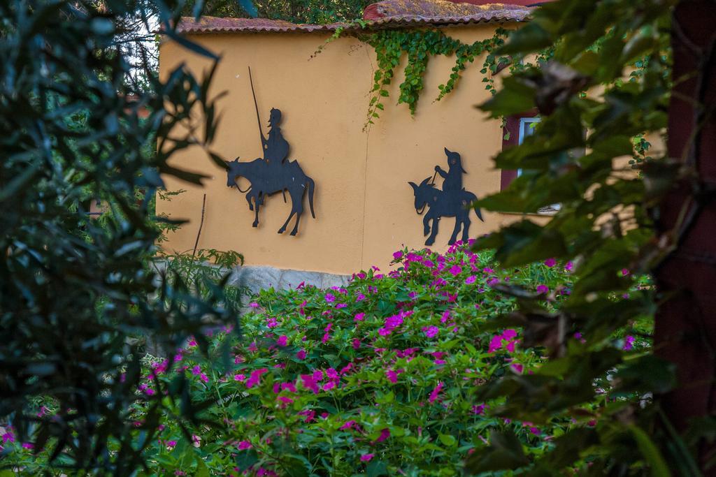 La Derrubia Pensionat Villamalea Exteriör bild