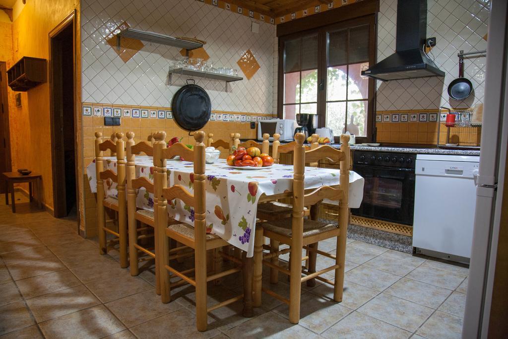 La Derrubia Pensionat Villamalea Exteriör bild