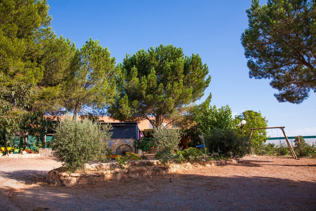 La Derrubia Pensionat Villamalea Exteriör bild